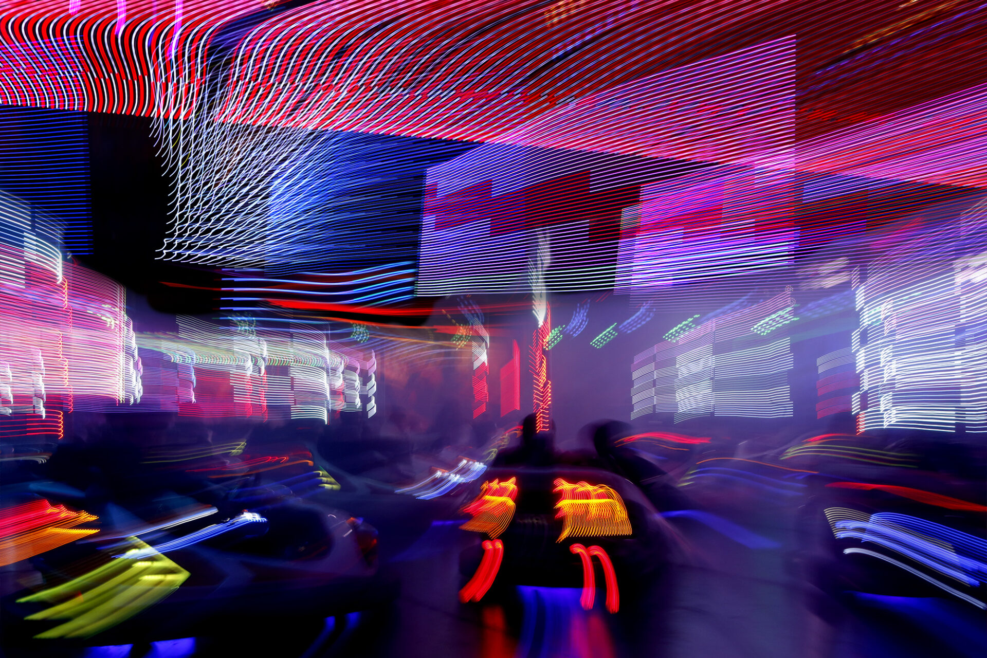 space shifter, nicolaus herrmann, composing, langzeitbelichtung, lights, space, fotografie, photography, raum, unendlichkeit, lichtspuren, bunt,farbig, science fiction